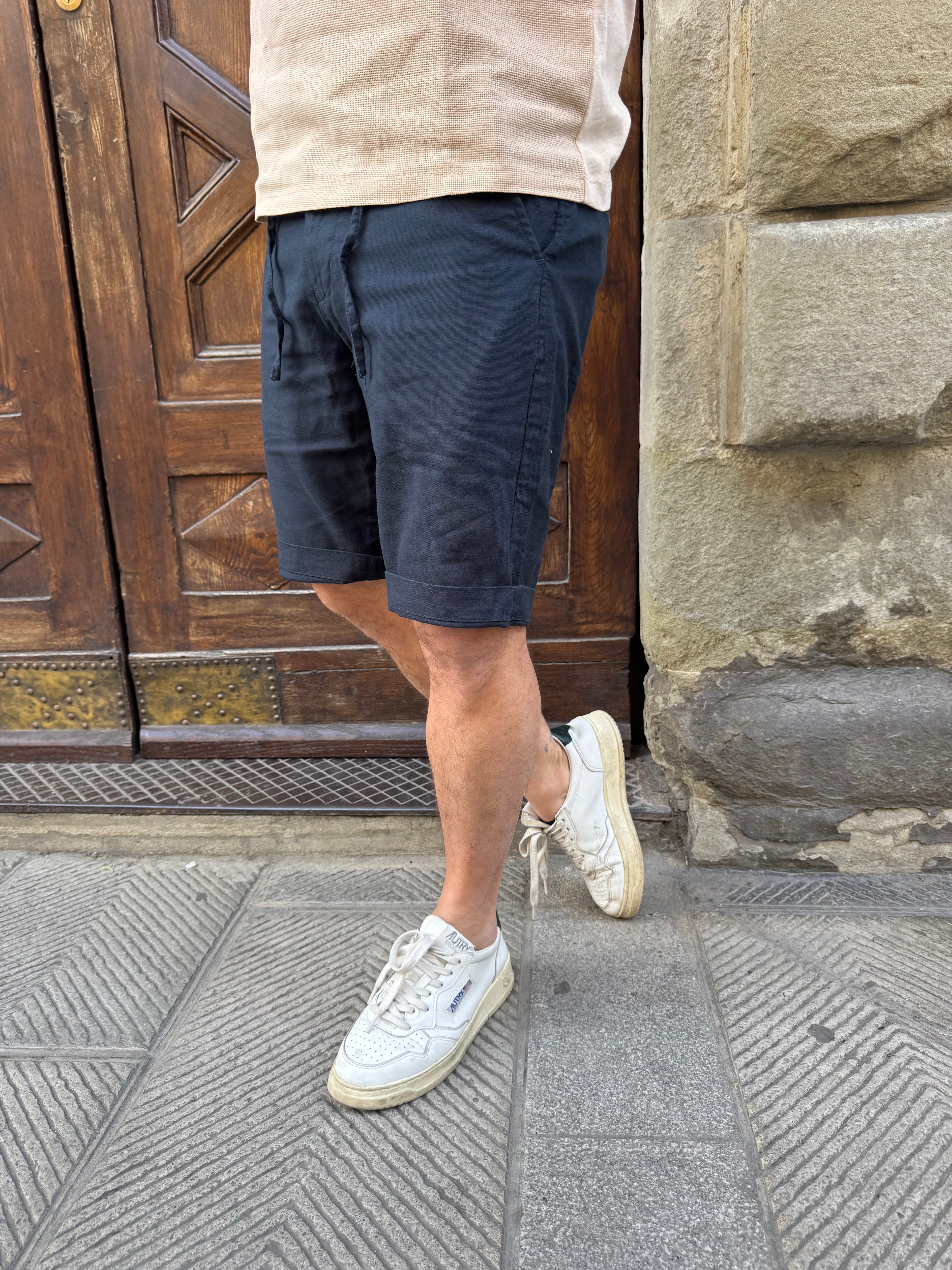 Bermuda Tiffosi in misto lino blu