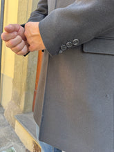 Carica l&#39;immagine nel visualizzatore di Gallery, Cappotto Dandy di Hamaki-Ho nero
