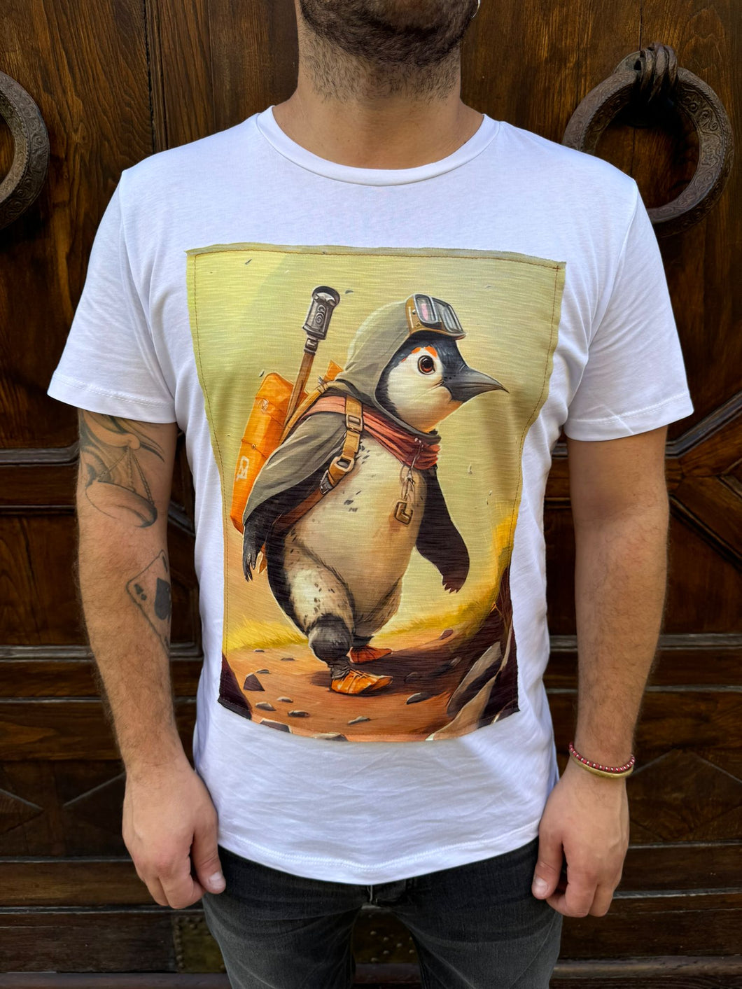 T-shirt Pinguino esploratore