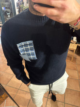 Carica l&#39;immagine nel visualizzatore di Gallery, Maglioncino Patch di Telamira blu
