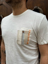 Carica l&#39;immagine nel visualizzatore di Gallery, T-shirt Santa Fe di Yes Zee
