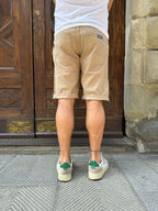 Bermuda Bulldenim sabbia di Tiffosi