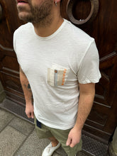 Carica l&#39;immagine nel visualizzatore di Gallery, T-shirt Santa Fe di Yes Zee
