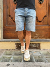 Carica l&#39;immagine nel visualizzatore di Gallery, Bermuda Jeans di Hamaki-ho
